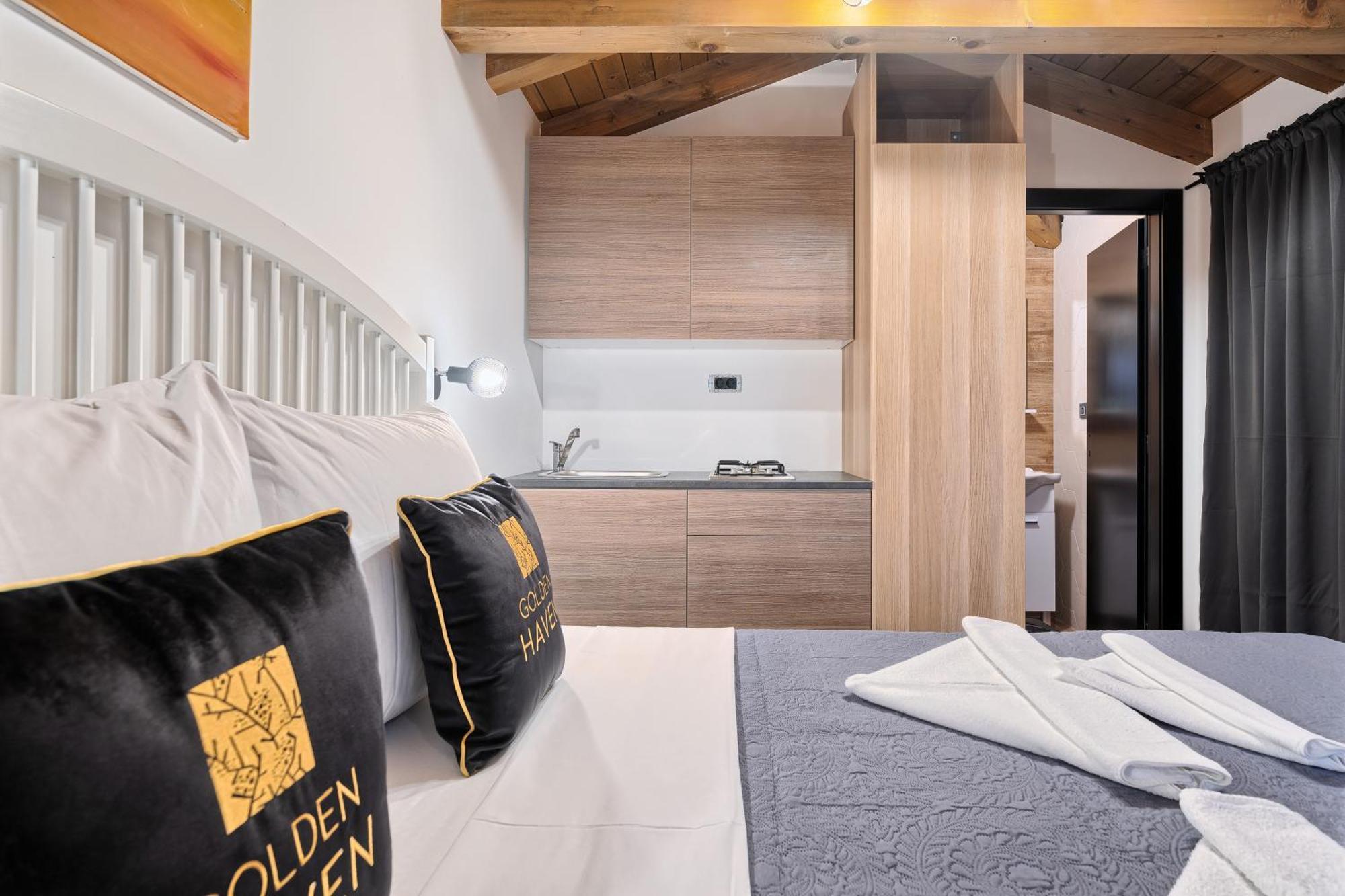 Golden Haven Luxe Bungalow Resort Murter Extérieur photo