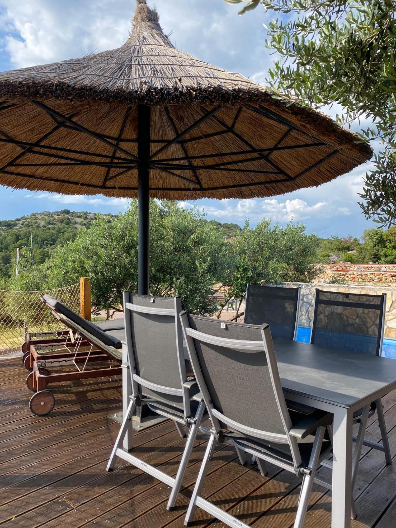 Golden Haven Luxe Bungalow Resort Murter Extérieur photo